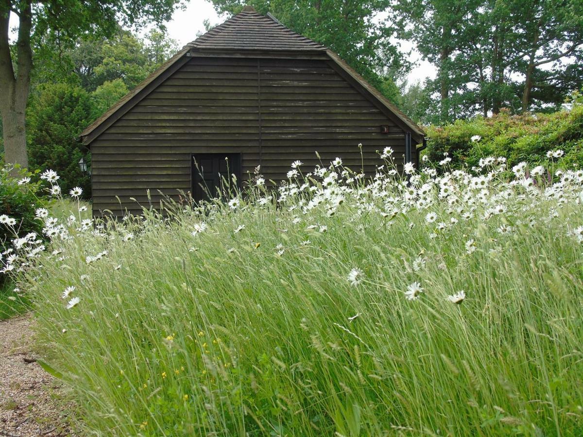 Bond'S Cottage Barn Royal Tunbridge Wells Eksteriør billede